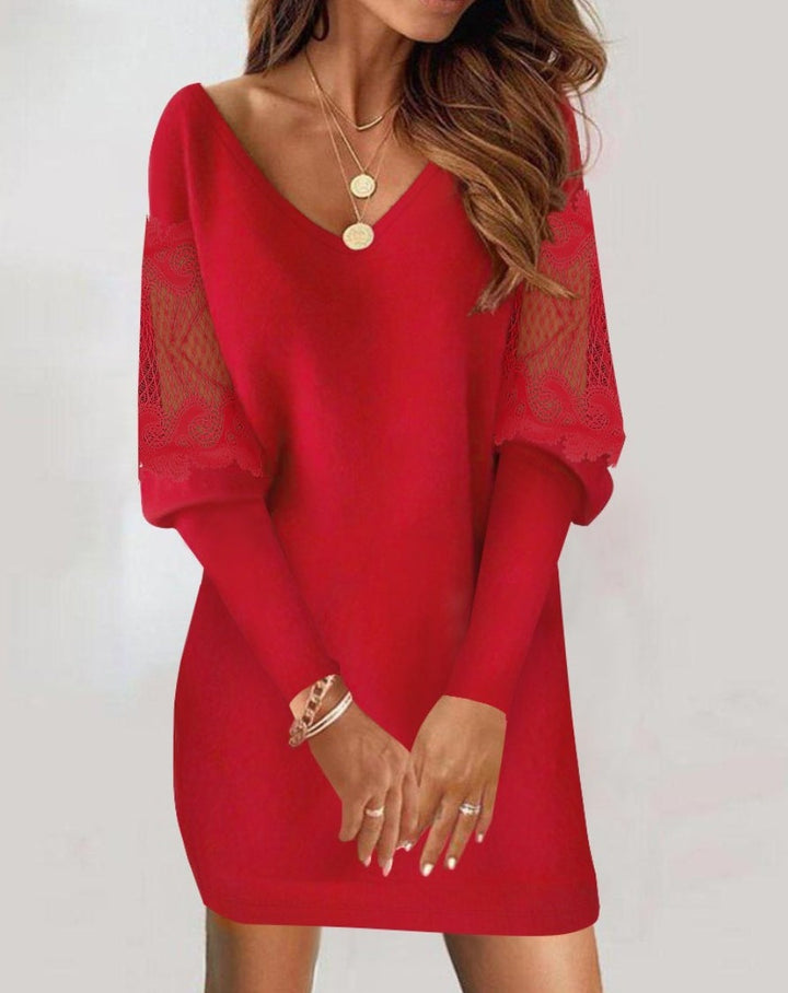 Oliwia – Dress with Elegant Lace Sleeves