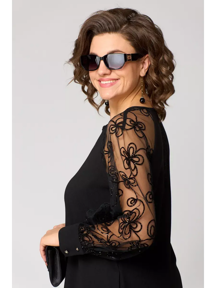 Barbara | An elegant, sexy black lace dress