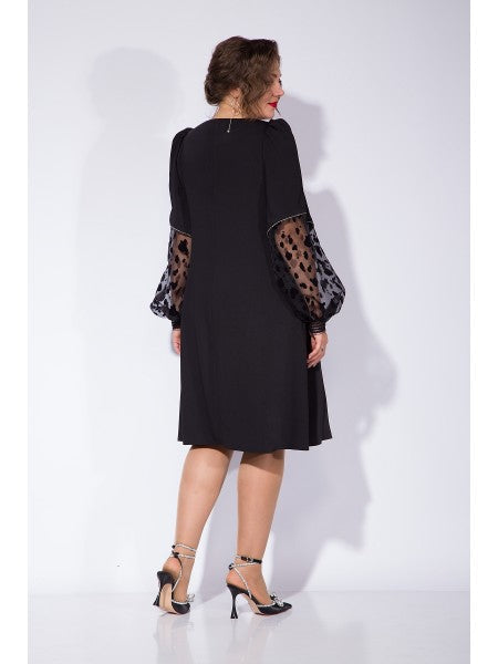 Liliany – An elegant dress from