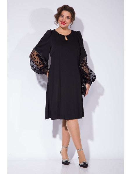 Liliany – An elegant dress from