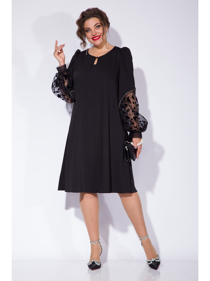 Liliany – An elegant dress from