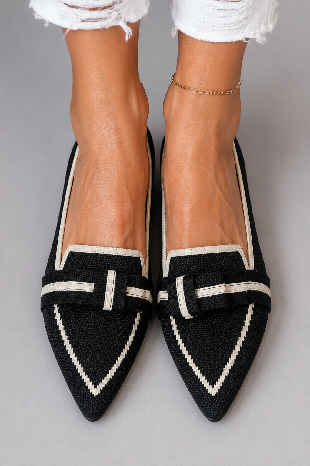 June Contrast-Trim Pointed Flats