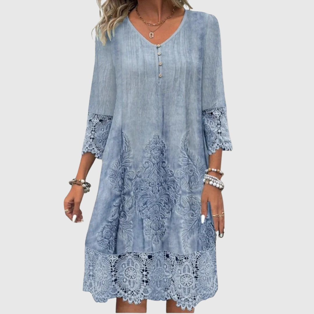 Ursule – An elegant dress made from Czech lace