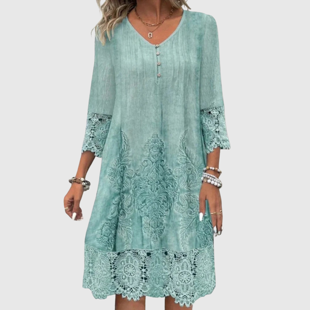 Ursule – An elegant dress made from Czech lace