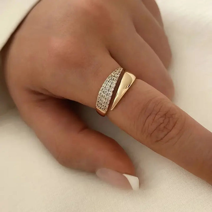 Leyna | Loving Ring