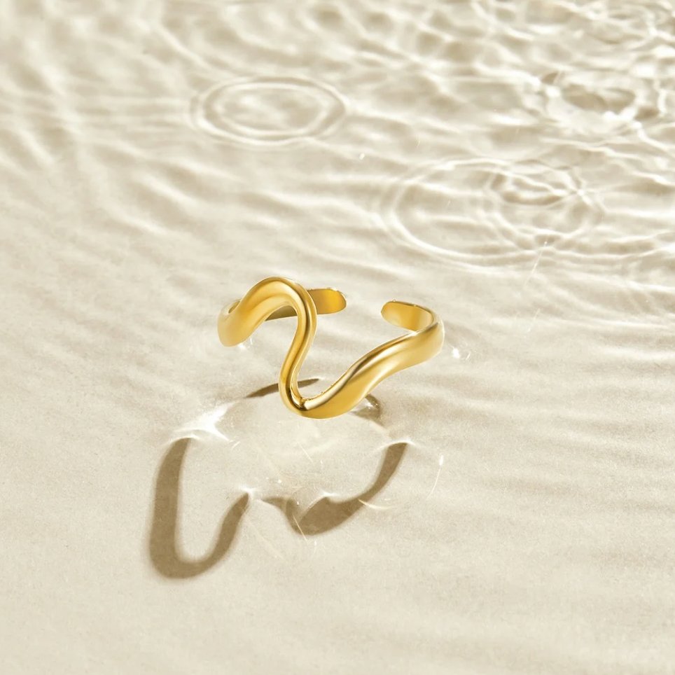 Nora Wave Ring